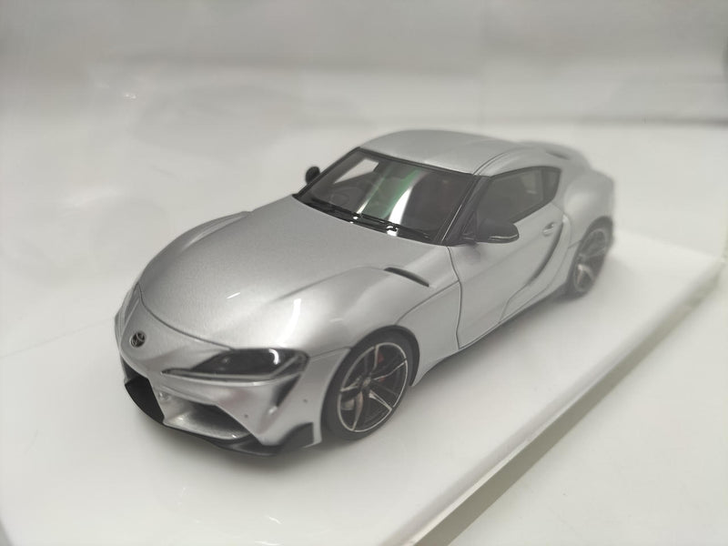 Chargez l'image dans la visionneuse de la galerie, MAKE UP Toyota GR Supra 2019 1/43 Scale Model Car– Used