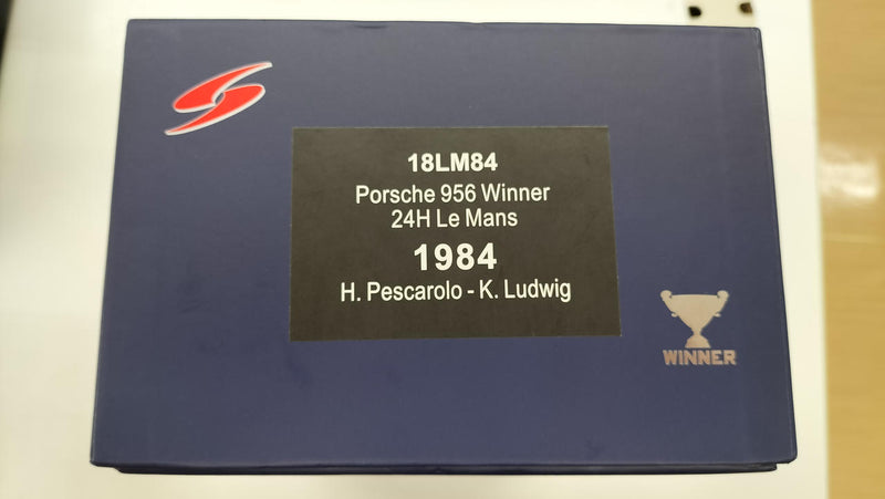 Laden Sie das Bild in Galerie -Viewer, SPARK PORSCHE 956 1984 1/18 Diecast Car– Used