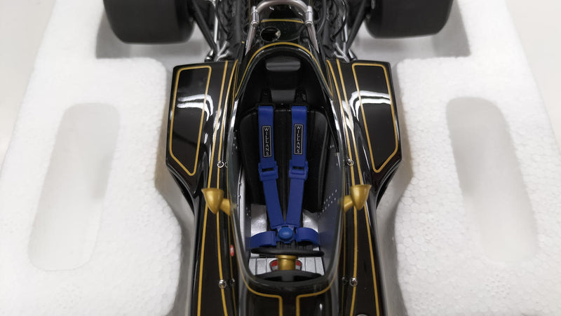Load image into Gallery viewer, AUTOart TEAM LOTUS TYPE 72E 1973 1/18 Diecast Car– Used
