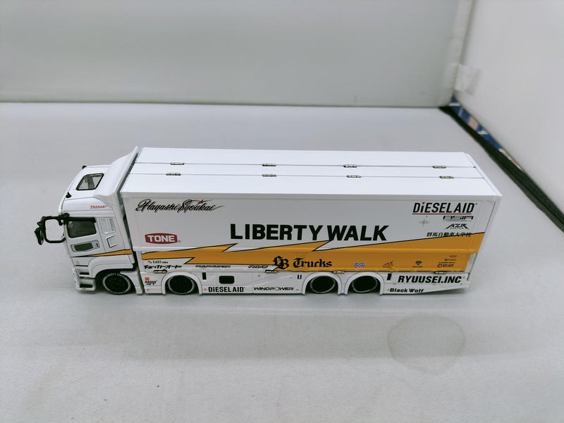 Carica immagine in Galleria Viewer, LIBERTY WALK 1/64 LB-TRUCKS Scale Model– Used
