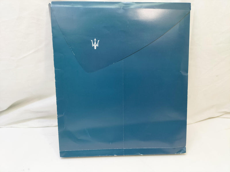 Load image into Gallery viewer, Levante Maserati Levante 1/43 Scale Model Car– Used