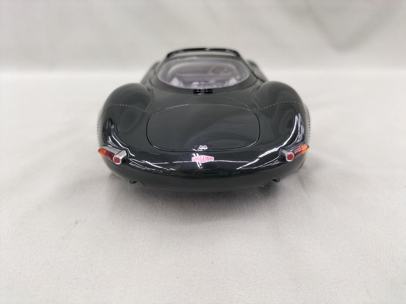 Load image into Gallery viewer, AUTOart JAGUAR XJ13 1/18 Scale Model Car– Used