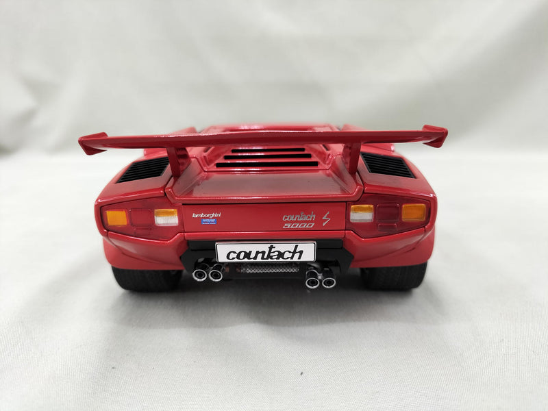 Load image into Gallery viewer, AUTOart Lamborghini Countach 1/18 Scale Model Car– Used