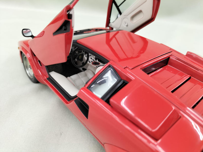 Load image into Gallery viewer, AUTOart Lamborghini Countach 1/18 Scale Model Car– Used