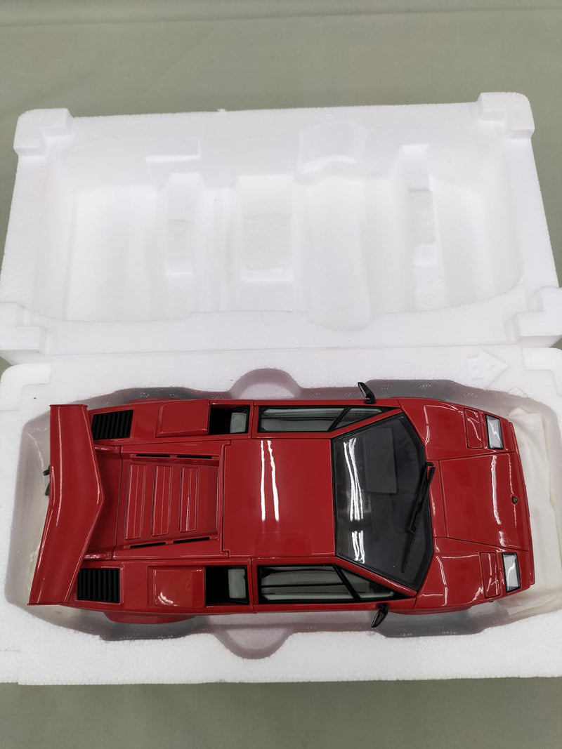Load image into Gallery viewer, AUTOart Lamborghini Countach 1/18 Scale Model Car– Used
