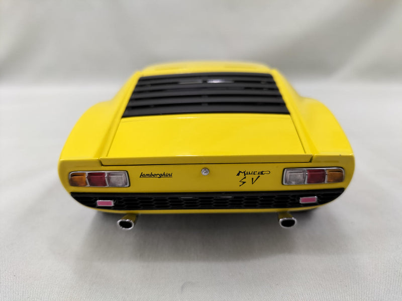 Load image into Gallery viewer, AUTOart Lamborghini Miura 1/18 Scale Model Car– Used