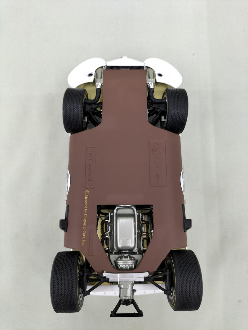 Carica immagine in Galleria Viewer, AUTOart CHAPARRAL 2 1/18 Scale Model Car– Used