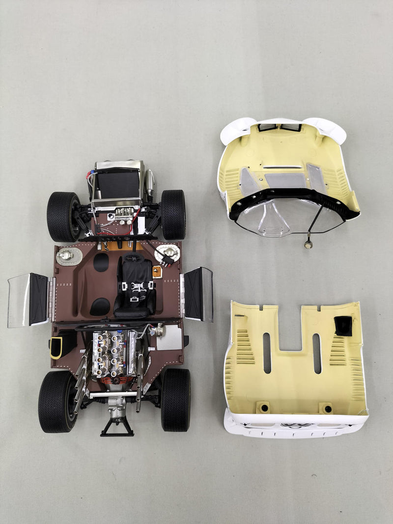 Carica immagine in Galleria Viewer, AUTOart CHAPARRAL 2 1/18 Scale Model Car– Used