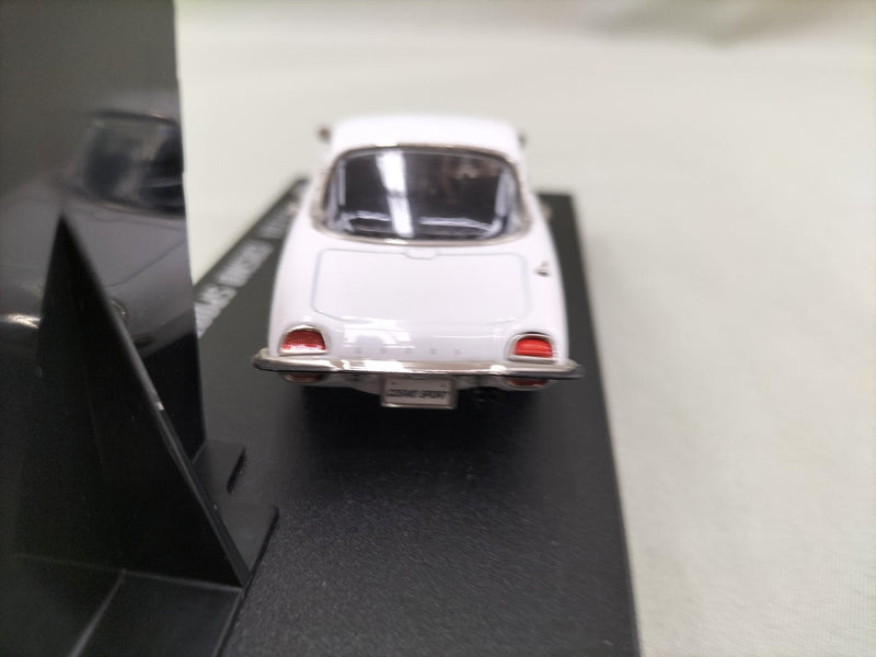Laden Sie das Bild in Galerie -Viewer, Fukashiro Model Car & Zippo Lighter Set Cosmo Sport 1/43 Scale– Used