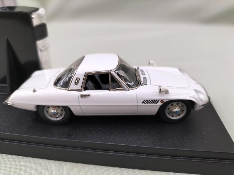 Laden Sie das Bild in Galerie -Viewer, Fukashiro Model Car & Zippo Lighter Set Cosmo Sport 1/43 Scale– Used