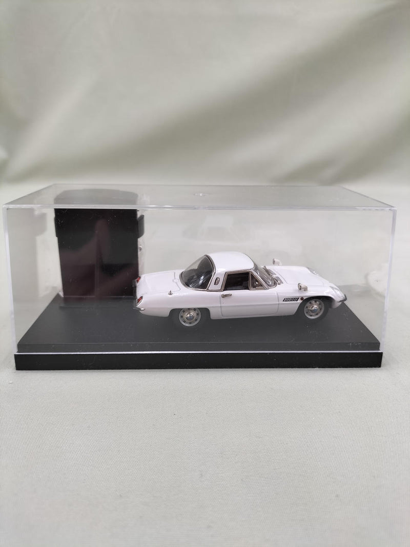 Laden Sie das Bild in Galerie -Viewer, Fukashiro Model Car & Zippo Lighter Set Cosmo Sport 1/43 Scale– Used