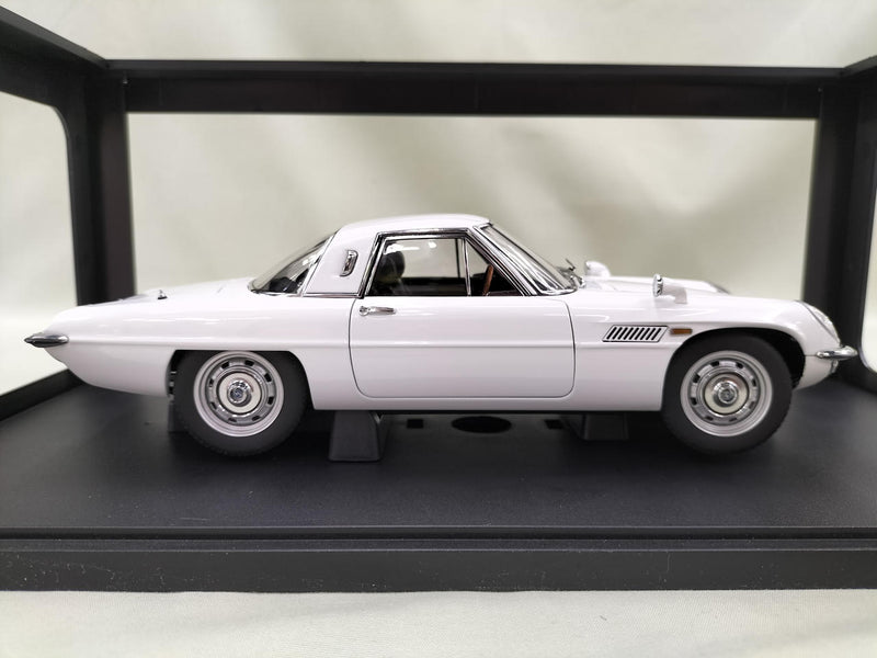 Load image into Gallery viewer, AUTOart Mazda Cosmo Sport 1/18 Scale Model Car– Used