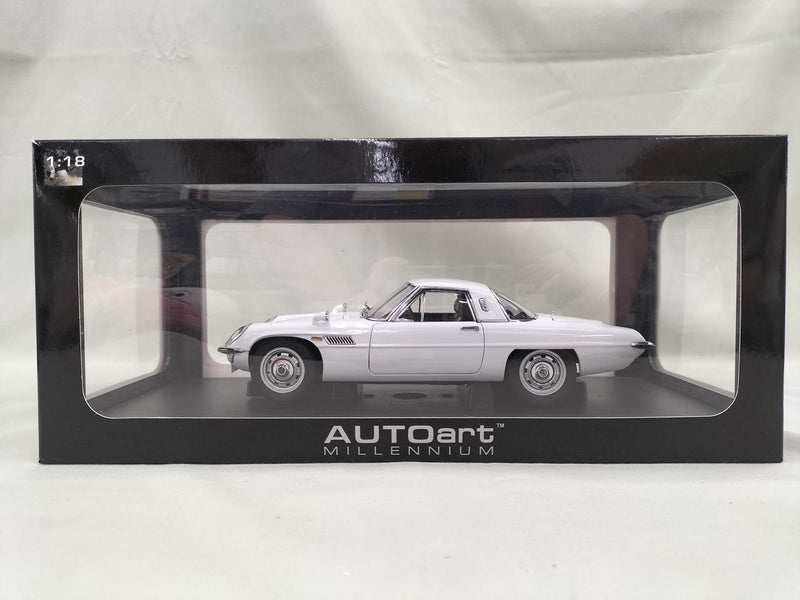 Load image into Gallery viewer, AUTOart Mazda Cosmo Sport 1/18 Scale Model Car– Used