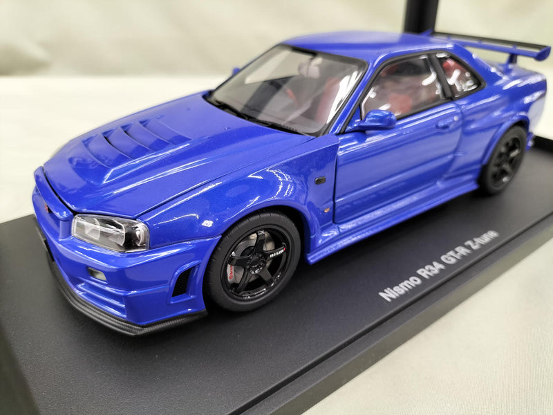 Load image into Gallery viewer, AUTOart NISMO R34 Z-TUNE 1/18 Scale Model Car– Used