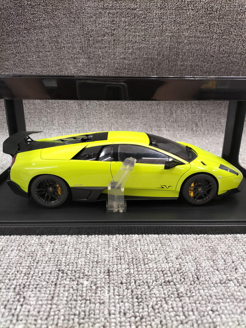 Load image into Gallery viewer, AUTOart LP670-4 SV Light Green 1/18 LAMBORGHINI MURCIELAGO Scale Car– Used