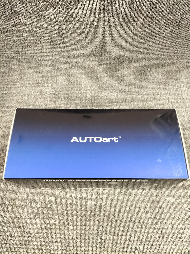 Chargez l'image dans la visionneuse de la galerie, AUTOart 79128 LB-SILHOUETTE WORKS 1/18 LAMBORGHINI HURACAN GT Scale Car– Used
