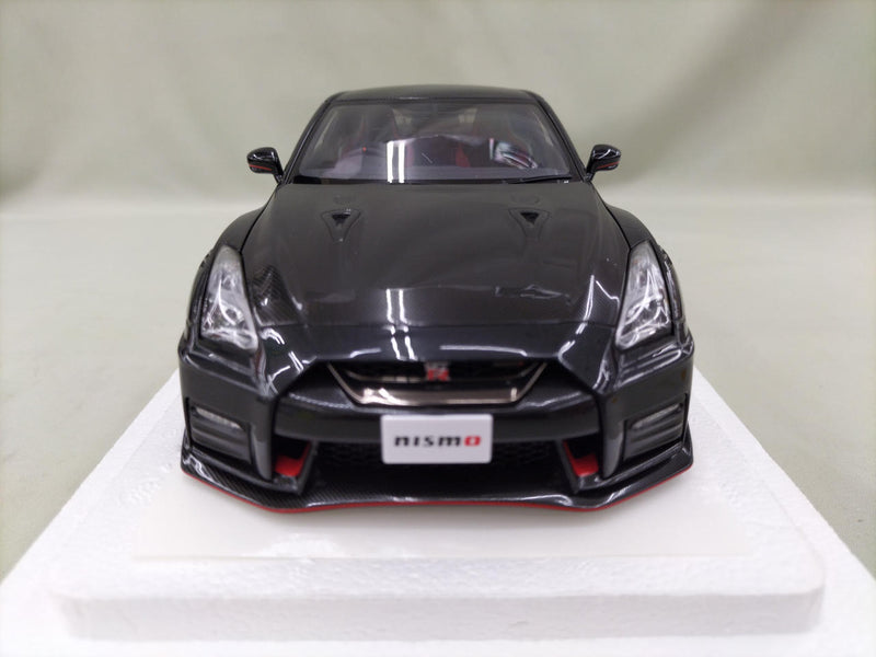 Load image into Gallery viewer, AUTOart Meteor Flake Black Pearl GT-R R35 NISMO SPECIAL EDITION 1/18 Scale Car– Used