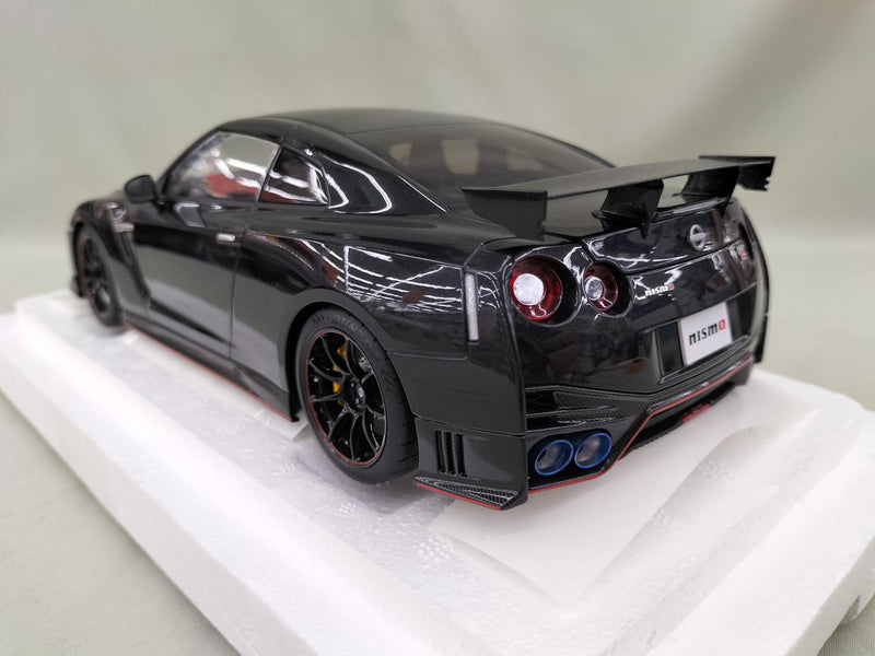 Load image into Gallery viewer, AUTOart Meteor Flake Black Pearl GT-R R35 NISMO SPECIAL EDITION 1/18 Scale Car– Used