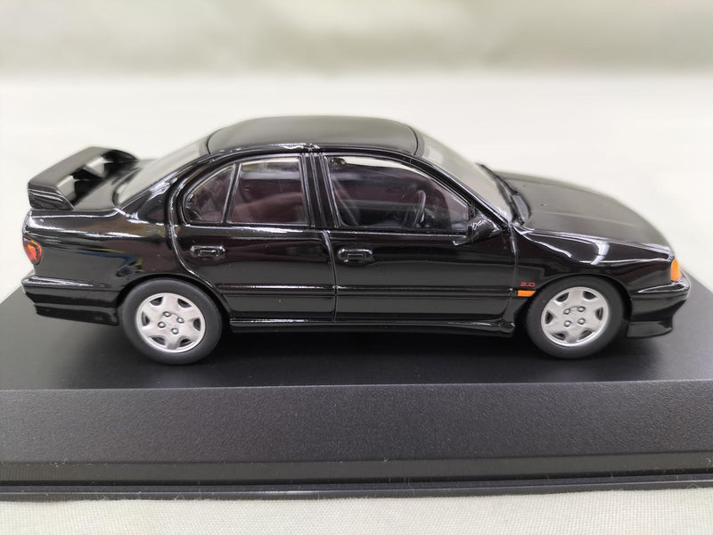 Cargue la imagen en el visor de la galería, KYOSHO SUPER BLACK NISSAN PRIMERA 2.0TE 1/43 Scale Model Car– Used