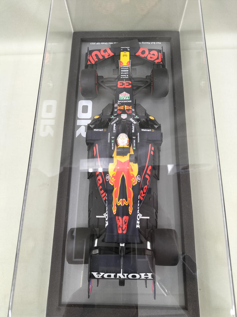 Laden Sie das Bild in Galerie -Viewer, SPARK 1/18 Max Verstappen Red Bull Honda RB16B F1 Champion Car