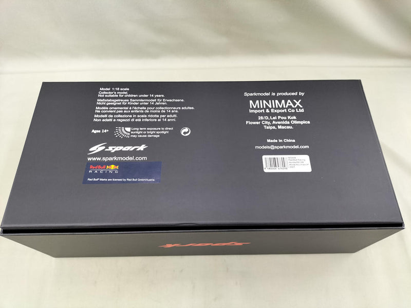 Laden Sie das Bild in Galerie -Viewer, SPARK 1/18 Max Verstappen Red Bull Honda RB16B F1 Champion Car