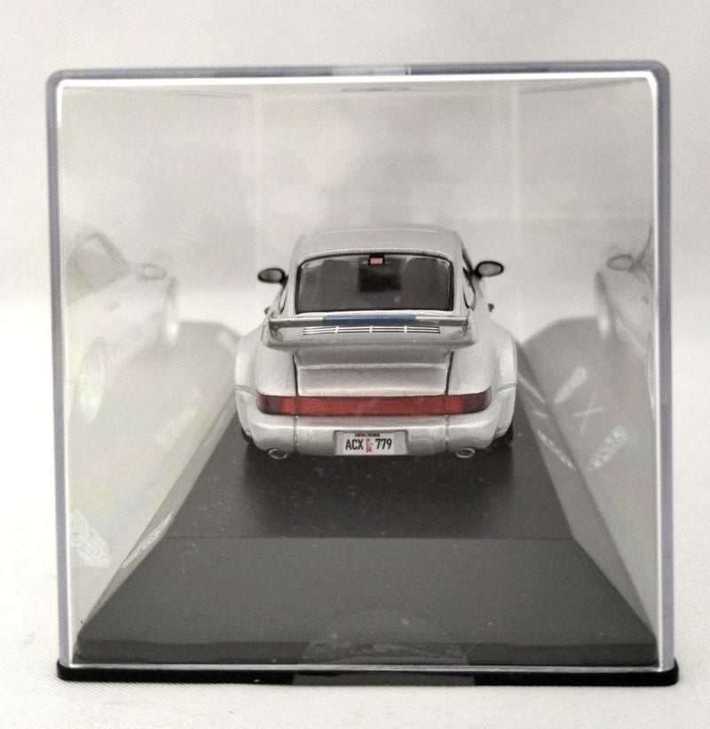 Laden Sie das Bild in Galerie -Viewer, SPARK Porsche 911 Carrera RS 3.8 1/43 Scale Car– Used