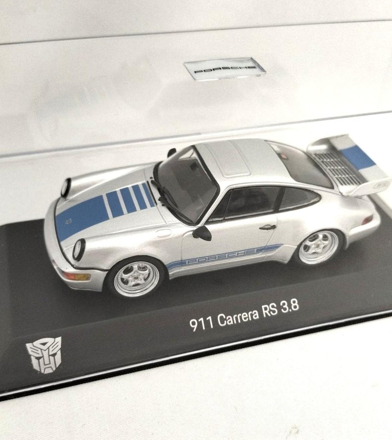 Laden Sie das Bild in Galerie -Viewer, SPARK Porsche 911 Carrera RS 3.8 1/43 Scale Car– Used