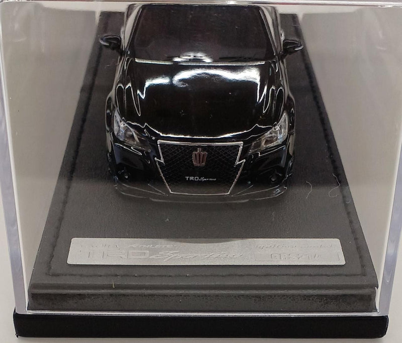 Cargue la imagen en el visor de la galería, IGNITION MODEL Toyota Crown Athlete G 1/43 Scale Car– Used