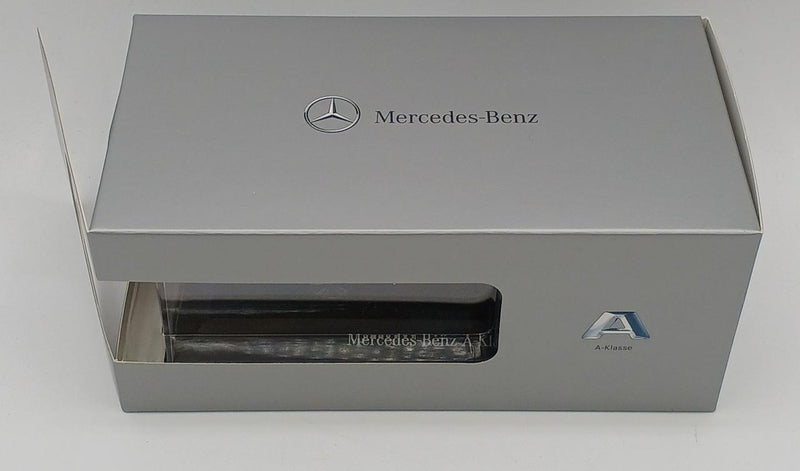Cargue la imagen en el visor de la galería, MERCEDES BENZ A-Klasse Black 1/43 Scale Car– Used
