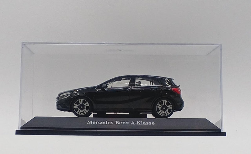 Cargue la imagen en el visor de la galería, MERCEDES BENZ A-Klasse Black 1/43 Scale Car– Used