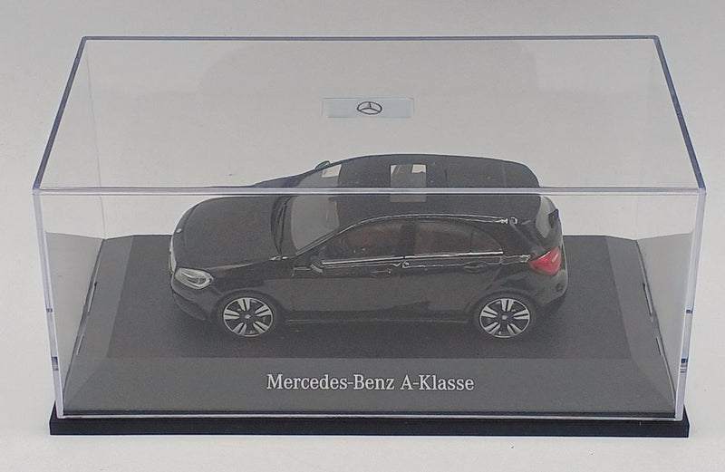 Cargue la imagen en el visor de la galería, MERCEDES BENZ A-Klasse Black 1/43 Scale Car– Used