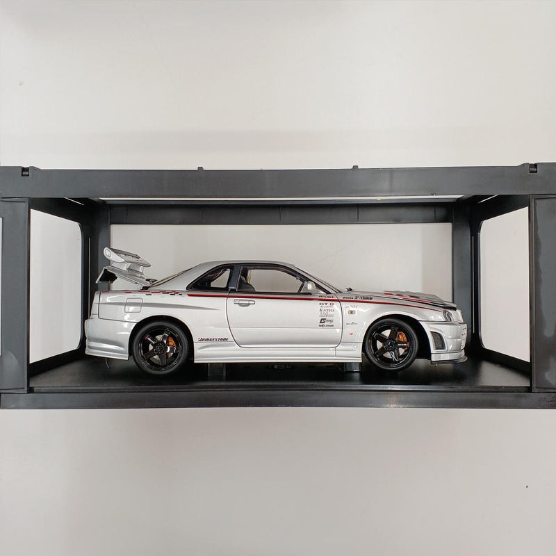 Laden Sie das Bild in Galerie -Viewer, AUTOart 1/18 SKYLINE GTR (R34) Z-TUNE Scale Model - Used