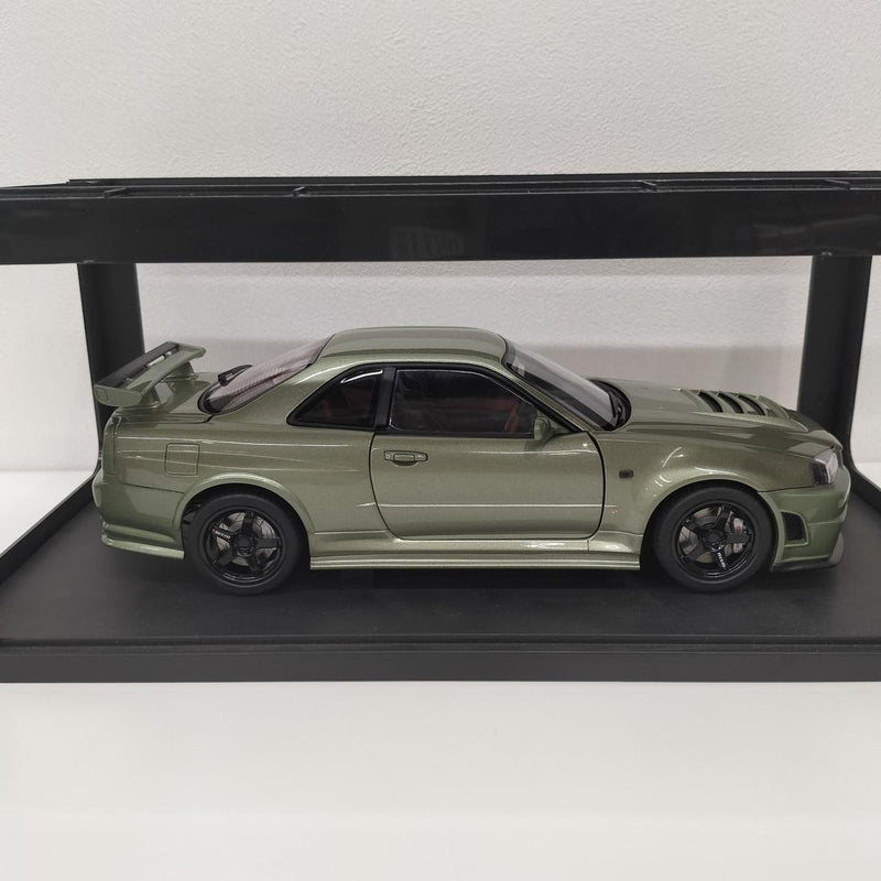 Load image into Gallery viewer, AUTOART Nissan GT-R R34 Z-tune Scale Model Car– Used