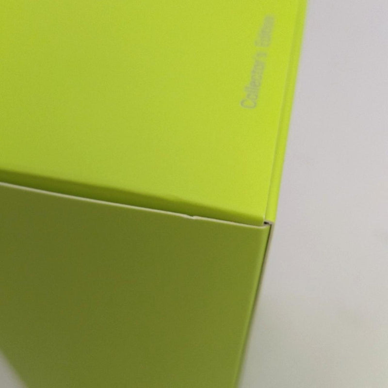 Laden Sie das Bild in Galerie -Viewer, SPARK Porsche 911 Carrera 4S Coupe (992) Aero Kit 2019 Acid Green 1/43– Used
