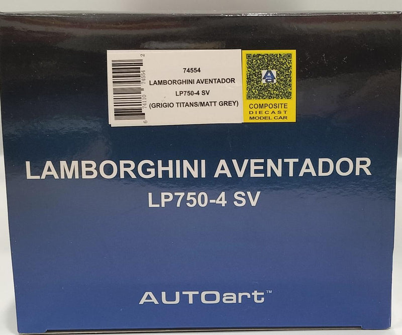 Load image into Gallery viewer, AUTOart Lamborghini Aventador LP750-4 SV 1/18 Scale Car– Used