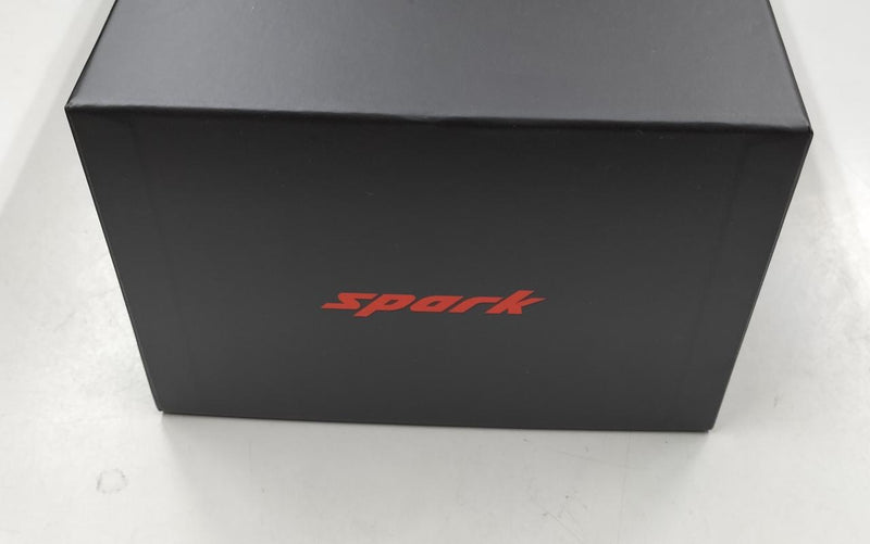 Laden Sie das Bild in Galerie -Viewer, SPARK 1/18 Oracle Red Bull Racing RB18 2022 JAPAN GP– Used
