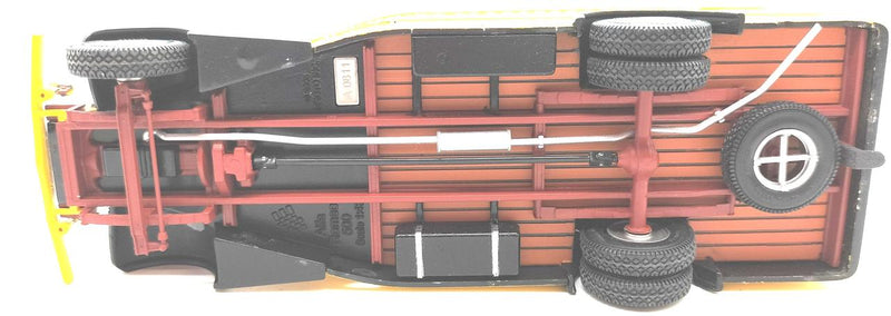 Laden Sie das Bild in Galerie -Viewer, EXOTO Alfa Romeo Transporter 1934 Scuderia Ferrari 1/43 Scale– Used