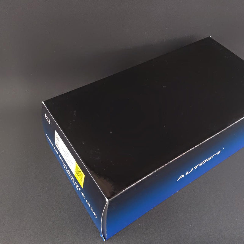 Load image into Gallery viewer, AUTOart Nissan Skyline GT-R (R34) V-SPEC II 1/18 Diecast Car– Used