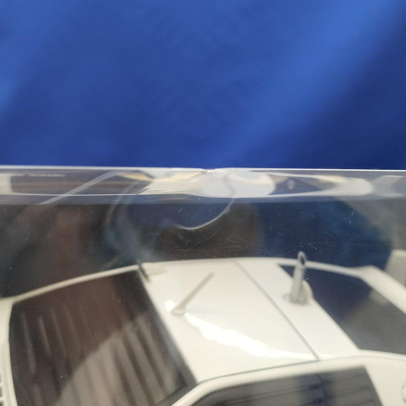 Load image into Gallery viewer, AUTOart JAMES BOND "The Spy Who Loved Me" LOTUS SUBMARINE 1/18 Diecast– Used