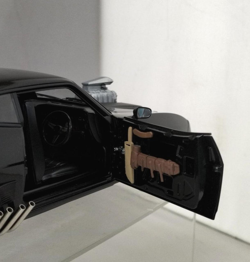 Laden Sie das Bild in Galerie -Viewer, AUTOART 1/18 MAD MAX 2 "The Road Warrior" Interceptor– Used