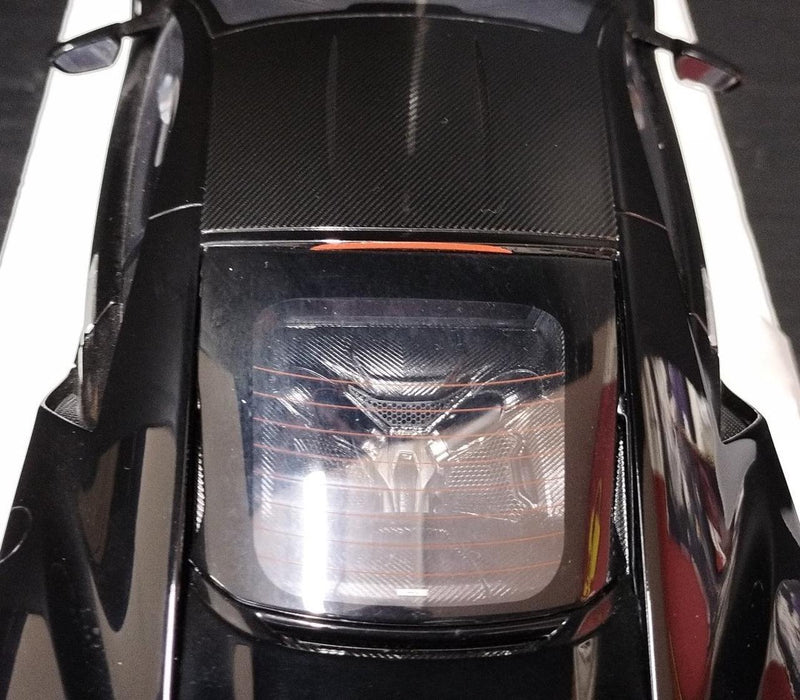 Laden Sie das Bild in Galerie -Viewer, AUTOart 1/18 Honda NSX (NC1) 2016 Berlina Black 1/18 Scale Car– Used