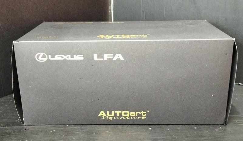 Laden Sie das Bild in Galerie -Viewer, AUTOart 1/18 Lexus LFA Signature Series 1/18 Scale Car– Used