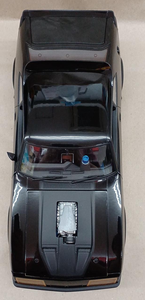 Laden Sie das Bild in Galerie -Viewer, AUTOART 1/18 Ford XB Falcon Tuned Version "The Interceptor"– Used