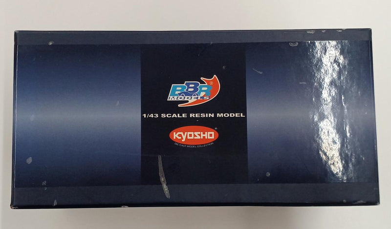 Laden Sie das Bild in Galerie -Viewer, KYOSHO 1/43 Skyline GT-R V-spec II Scale Model Car– Used