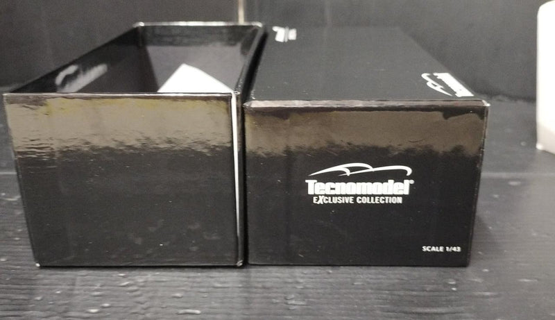 Laden Sie das Bild in Galerie -Viewer, TECNOMODEL 1/43 McLaren Speedtail Scale Model Car– Used