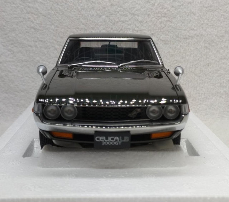 Load image into Gallery viewer, AUTOart Toyota Celica Liftback 2000GT (RA25) 1/18 Scale Car– Used