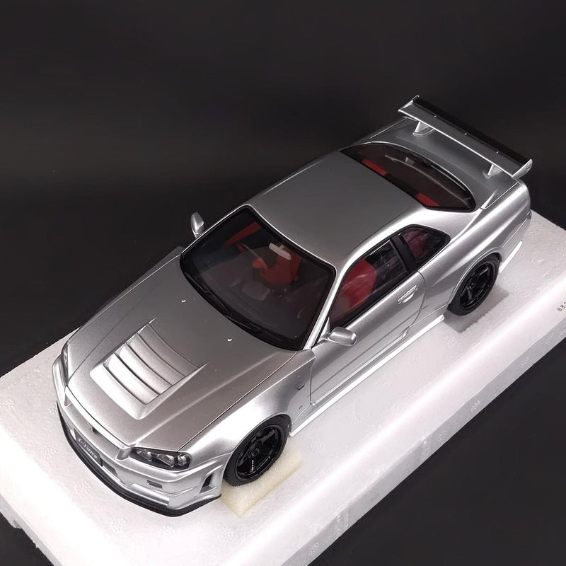 Load image into Gallery viewer, AUTOart NISMO R34 GT-R Z-TUNE (with Display Case) 1/18 Diecast Car– Used