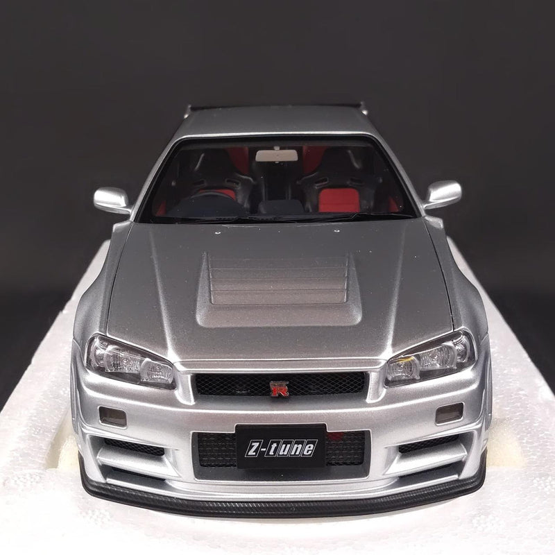 Load image into Gallery viewer, AUTOart NISMO R34 GT-R Z-TUNE (with Display Case) 1/18 Diecast Car– Used