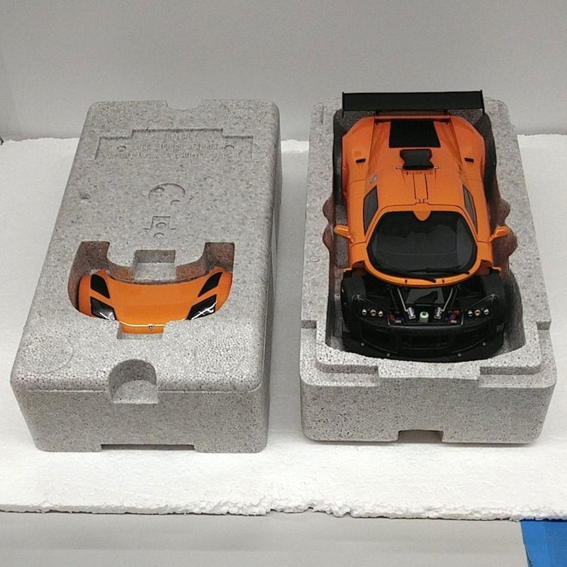 Load image into Gallery viewer, AUTOart GUMPERT APOLLO S 1/18 Scale Model Car– Used