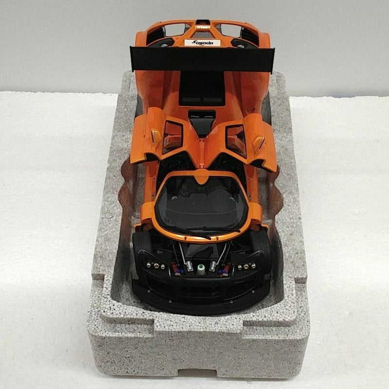Load image into Gallery viewer, AUTOart GUMPERT APOLLO S 1/18 Scale Model Car– Used